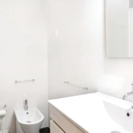 Apartment With 2 Bedrooms In Porto With Wonderful City View Balcony And Wifi 7 Km From The Beach Appartamento *